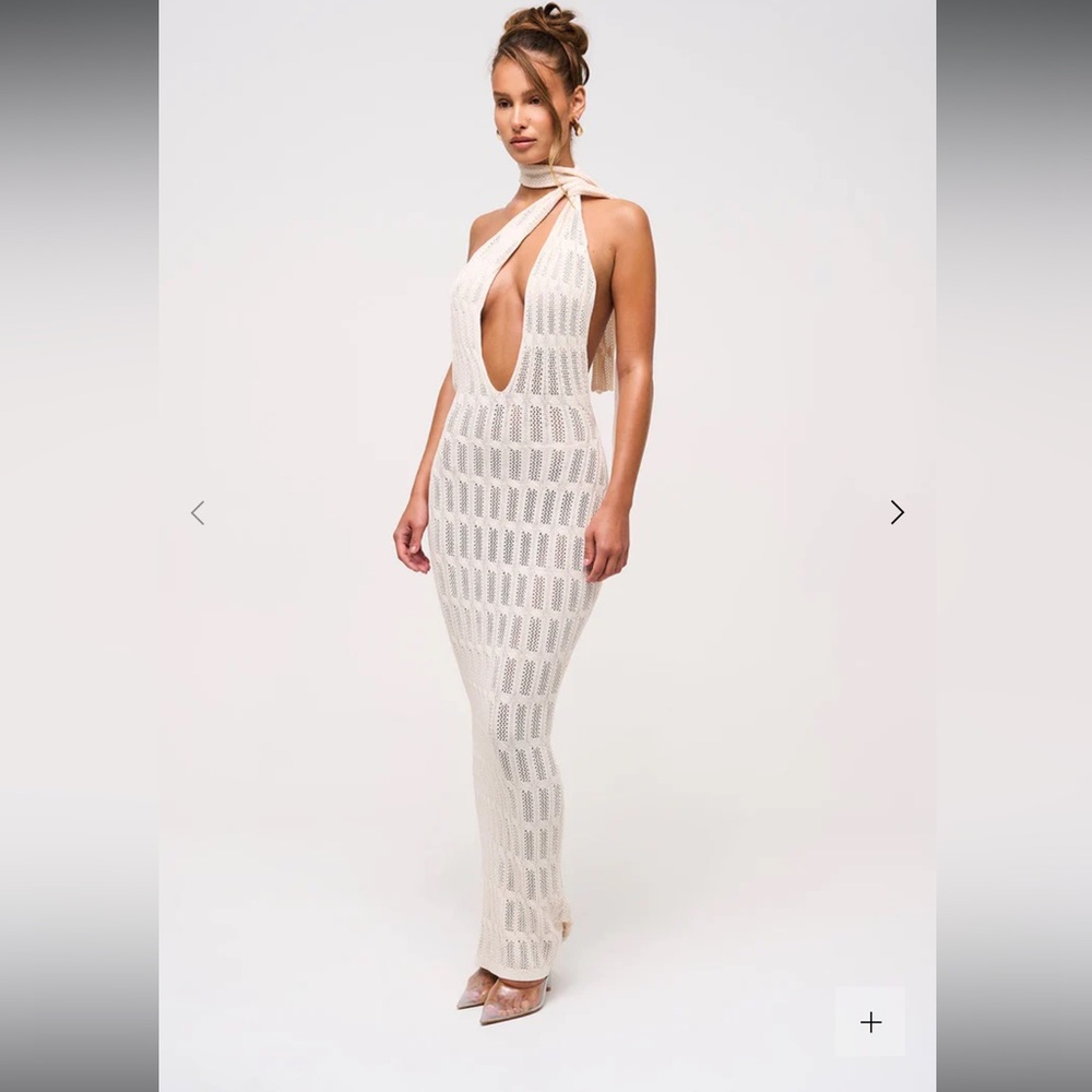 Chic Backless Ivory/Cream Maxi Dress